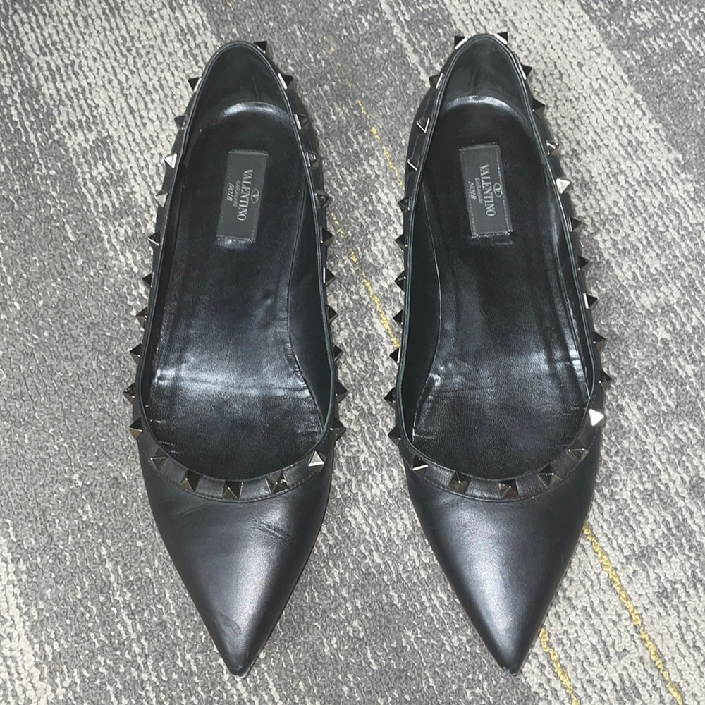 Valentino Flats